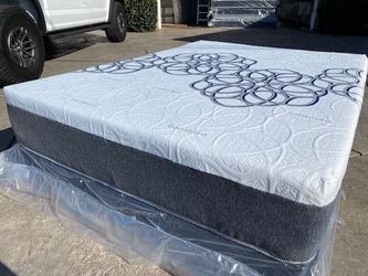 King Bamboo Cool Gel Memory Foam!!