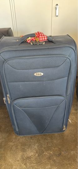 Suitcase 4 wheels
