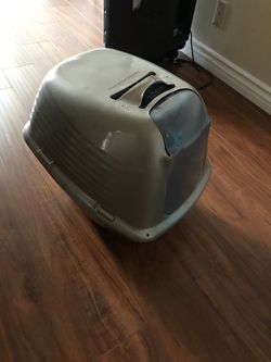 Cat litter excellent condition!!