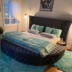 Brand New/ Black King Upholstered Storage Panel Oval Bed Frame Cama/ Queen Size Available// Mattress Sold Separately 