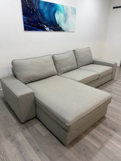 Free delivery 🚚 SECTIONAL KIVIC GRAY VERY GOOD CONDITION