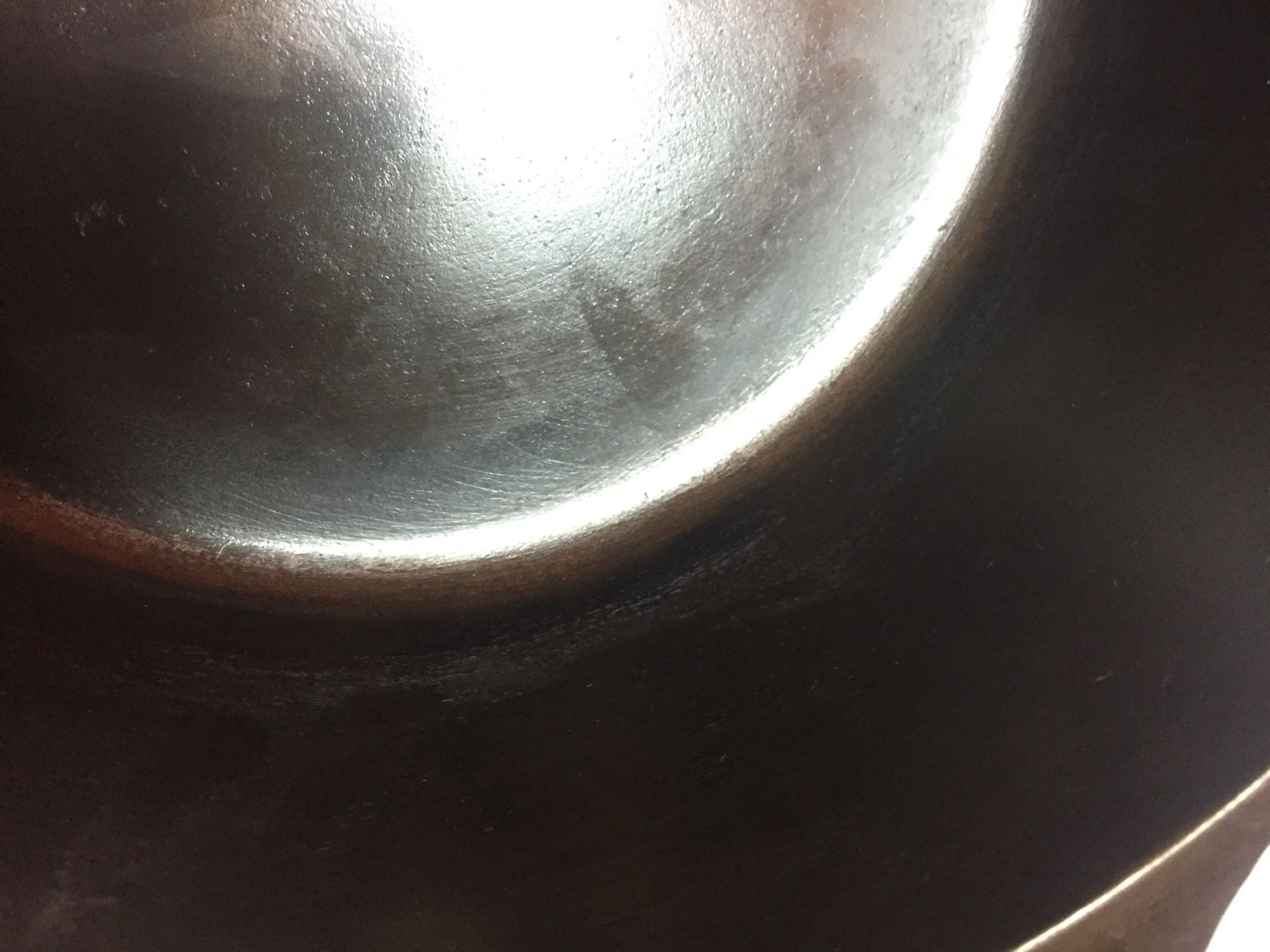 Griswold Cast Iron Top #8 for dutch oven for Sale in Delray Beach