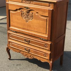 Antique Bar