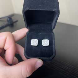 Moissanite Earrings Die Style 