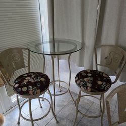 Glass Table With 4 Chairs 