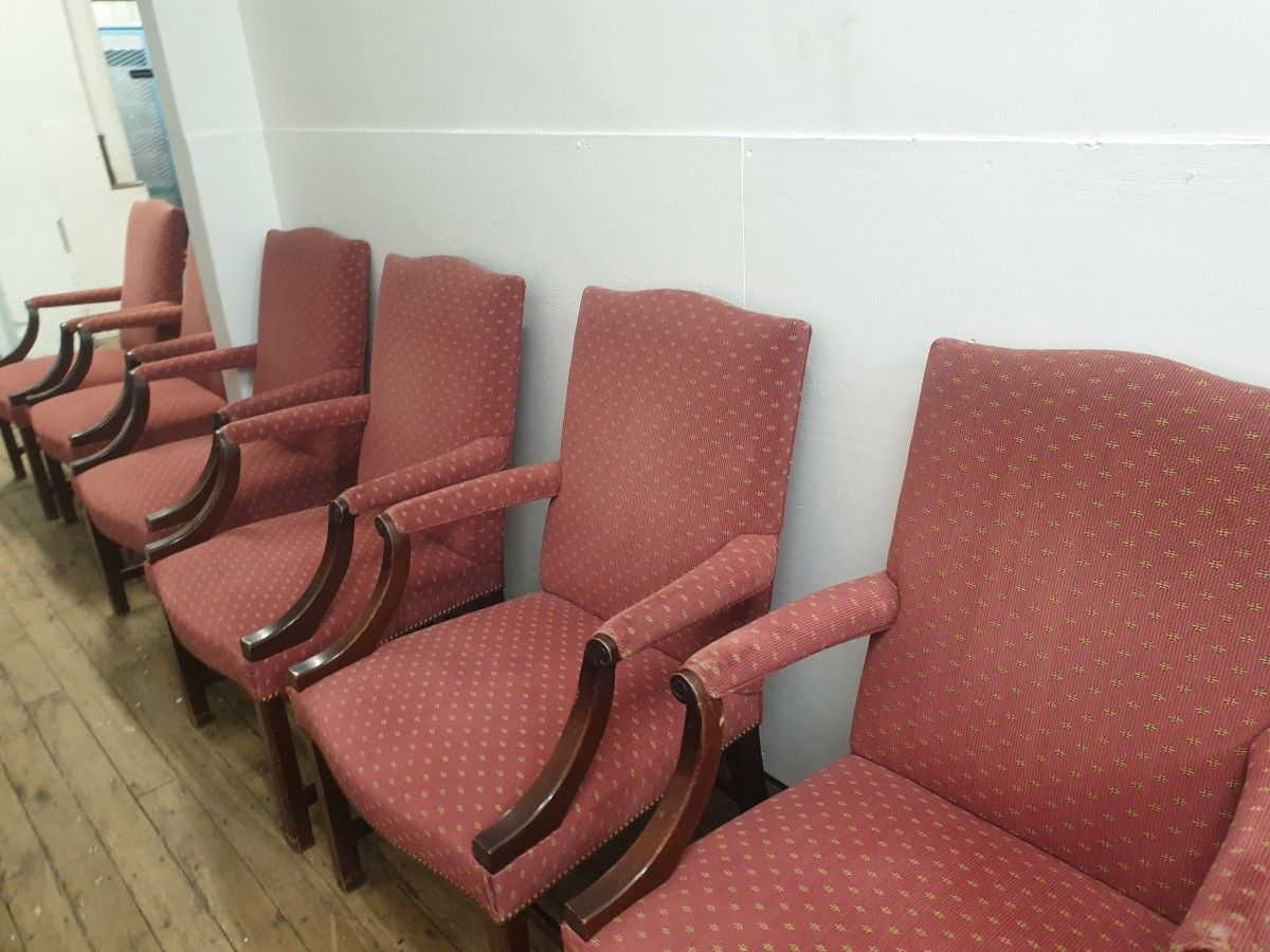 SET OF 14 CHAIRS WITH CUSHION AND QUALTIY (HOME17)