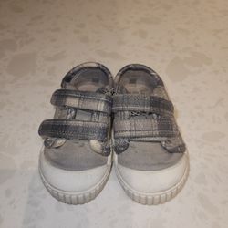 Infant shoes