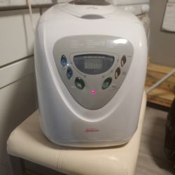 Sunbeam  Programmable Bread Maker Model 58912