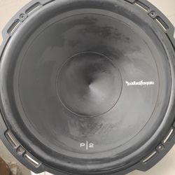 Rockford Fosgate P2D2-15
Punch P2 15" subwoofer with dual 2-ohm voice coils
