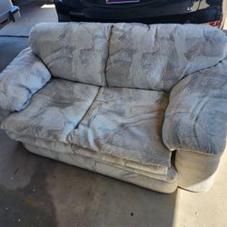 Loveseat 