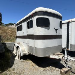 Logan Horse Trailer 