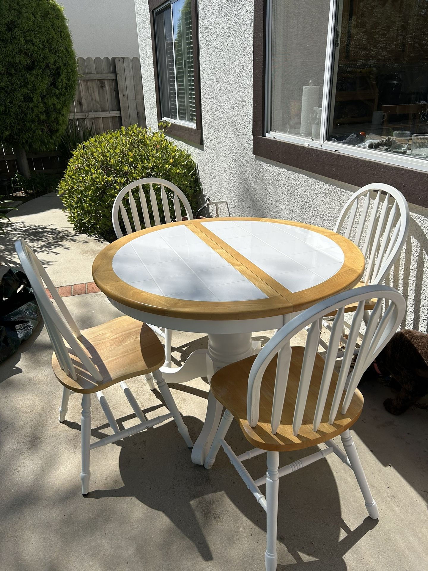 Kitchen Table And Chairs