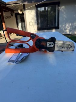 Black+Decker 6 in. Corded Electric Alligator Garden Lopper