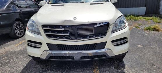 2012 Mercedes ML Series Headlight Assembly, Left-Stock# 0(contact info removed)   - Parts Only - CRT1
