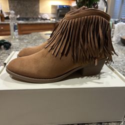 Brand New 6.5 Boots 