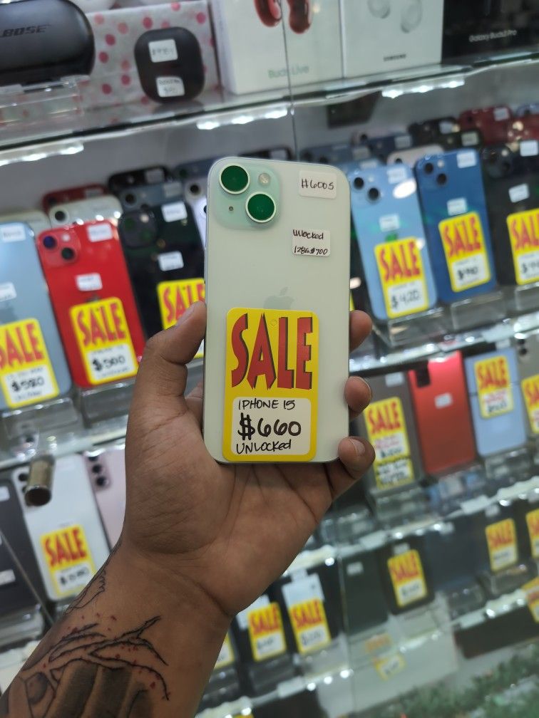 iPhone 15 128GB unlocked $80 Down Payment Financing 