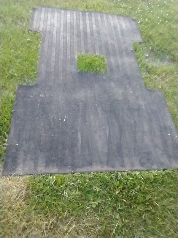 Universal 8-ft Bed Mat With Goose Ball Cut