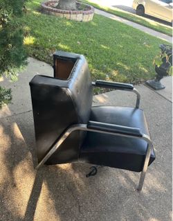 Salon dryer chair