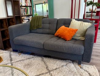 Dark Gray Tufted Loveseat