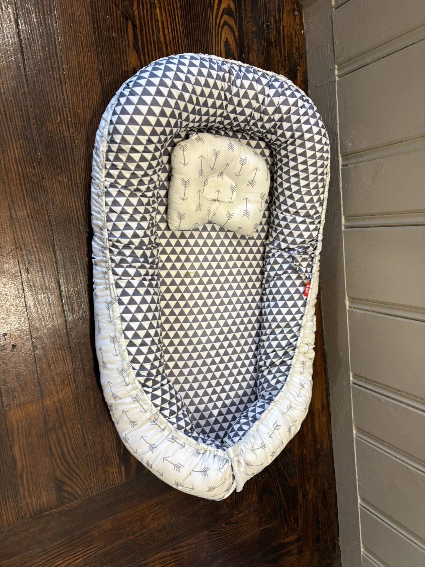 Infant Pillow Bassinet