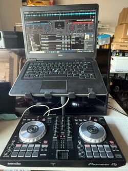 Dj equipment