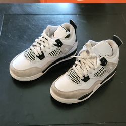 Boys Air Jordans Retro 4