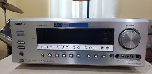 RECEIVER ONKIO 7.1 CON CONTROL REMOTO Y ENTRADAS OTICO DIGITAL