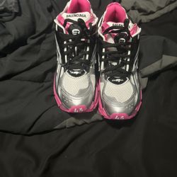 Balenciaga Runner