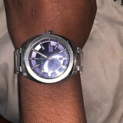 color blue  brand gucci watch size 5