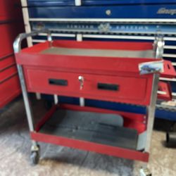 TOOL CART LIKE NEW 
