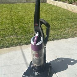 Bisell Vacuum Cleaner
