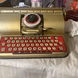 Vintage Berlin Superior Tin Toy Typewriter 