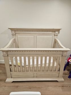 Convertible Baby Crib Antique White Wood