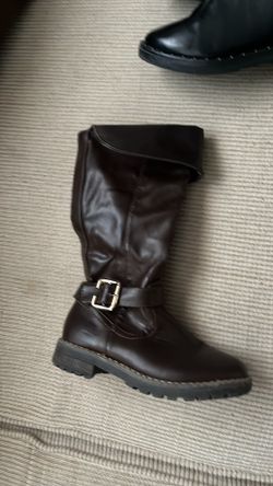 Girls boots size 12