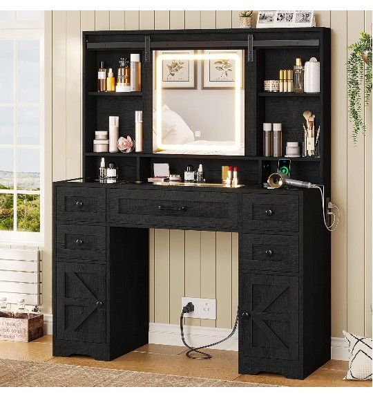 Farmhouse Makeup Vanity W/Glass Top