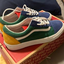 VANS SHOES M 9.5