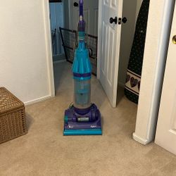 Dyson DC07 Vacuum