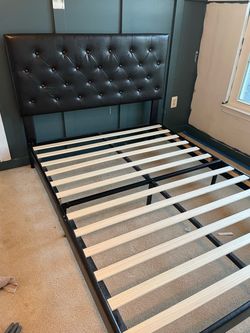 Full size bed