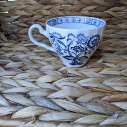 2 Tea Cups