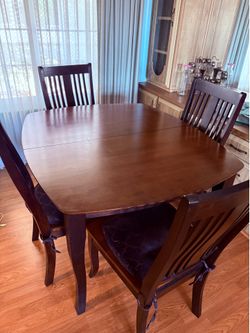 Kitchen table