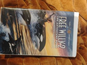 Free Willy 2: The Adventure Home VHS