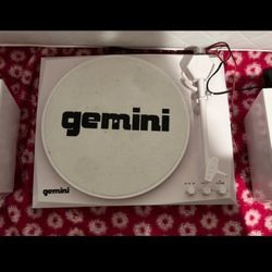 Gemini TT-900WW Vinyl Record Player With Bluetooth and Dual Stereo Speakers White