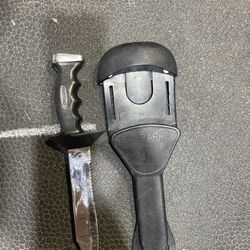 Scubapro stainless steel 5-inch serrated leg strap knife