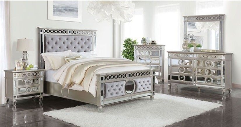 Brand New Elegant Champagne & Grey 6pc Queen Size Bedroom...
