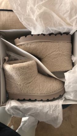 NEW Michael Kors Winnie Booties 6