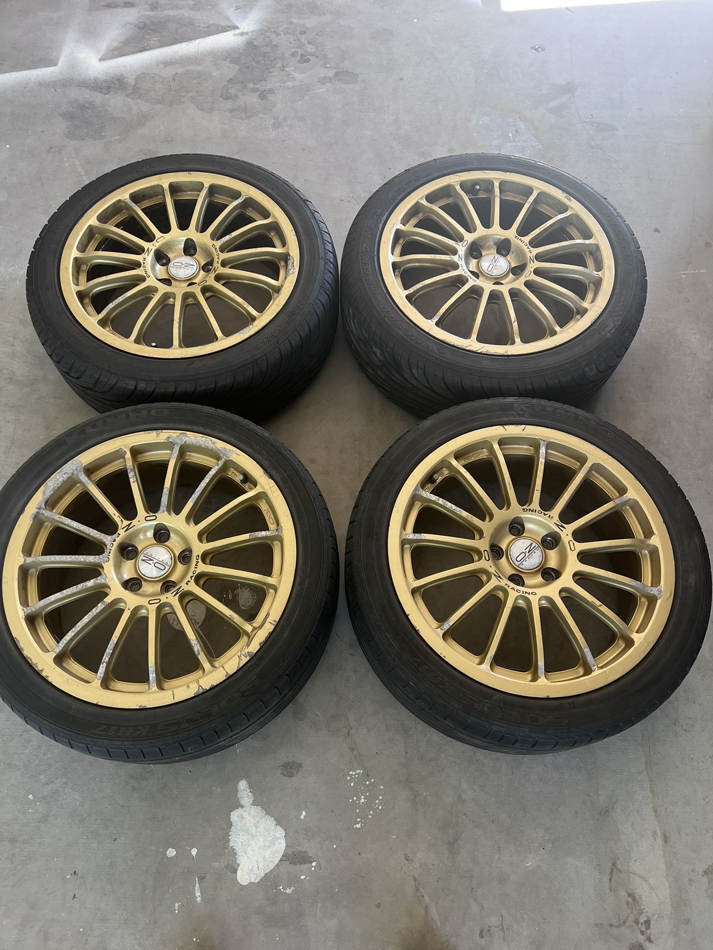 タイヤ・ホイール OZ Racing Superturismo 5x100 17x8J +43 OZ Racing superturismo Gold Wheels 17x8 5x100 For Subaru Impreza