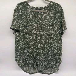 Size 2 Torrid Woman’s Harper Green  3/4 Sleeve Pullover Blouse Floral Ditzy