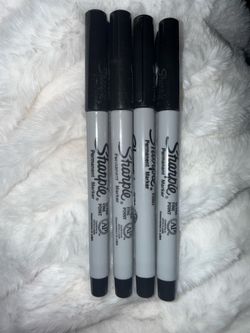Sharpie Ultra Fine Point Permanent Markers – 4 Pack