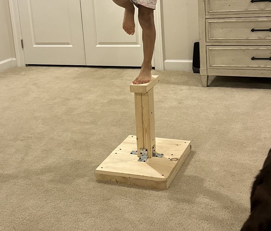 Flyer Stand For Cheer And Cheerleaders