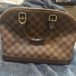 Louis Vuitton Damier Alma PM Bag